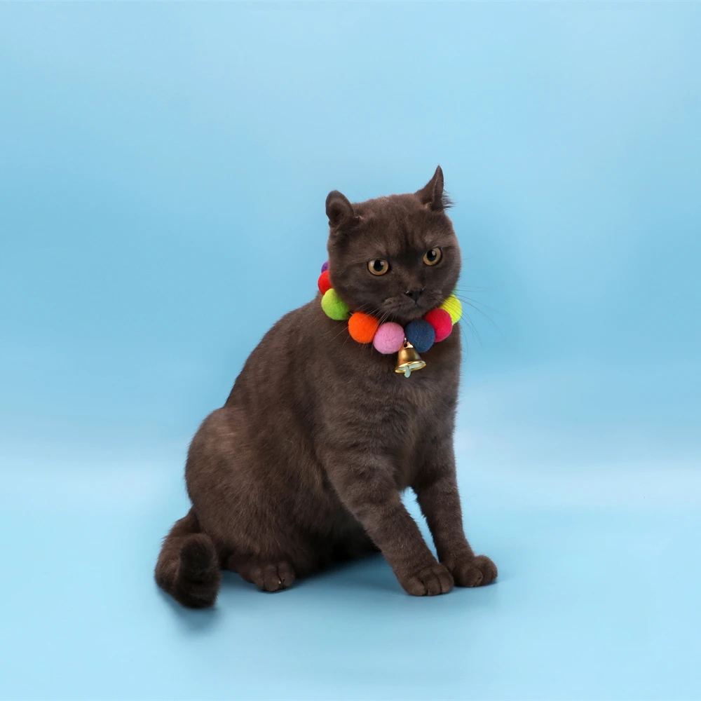 Little Wool ball with Bell cat Necklace decoration