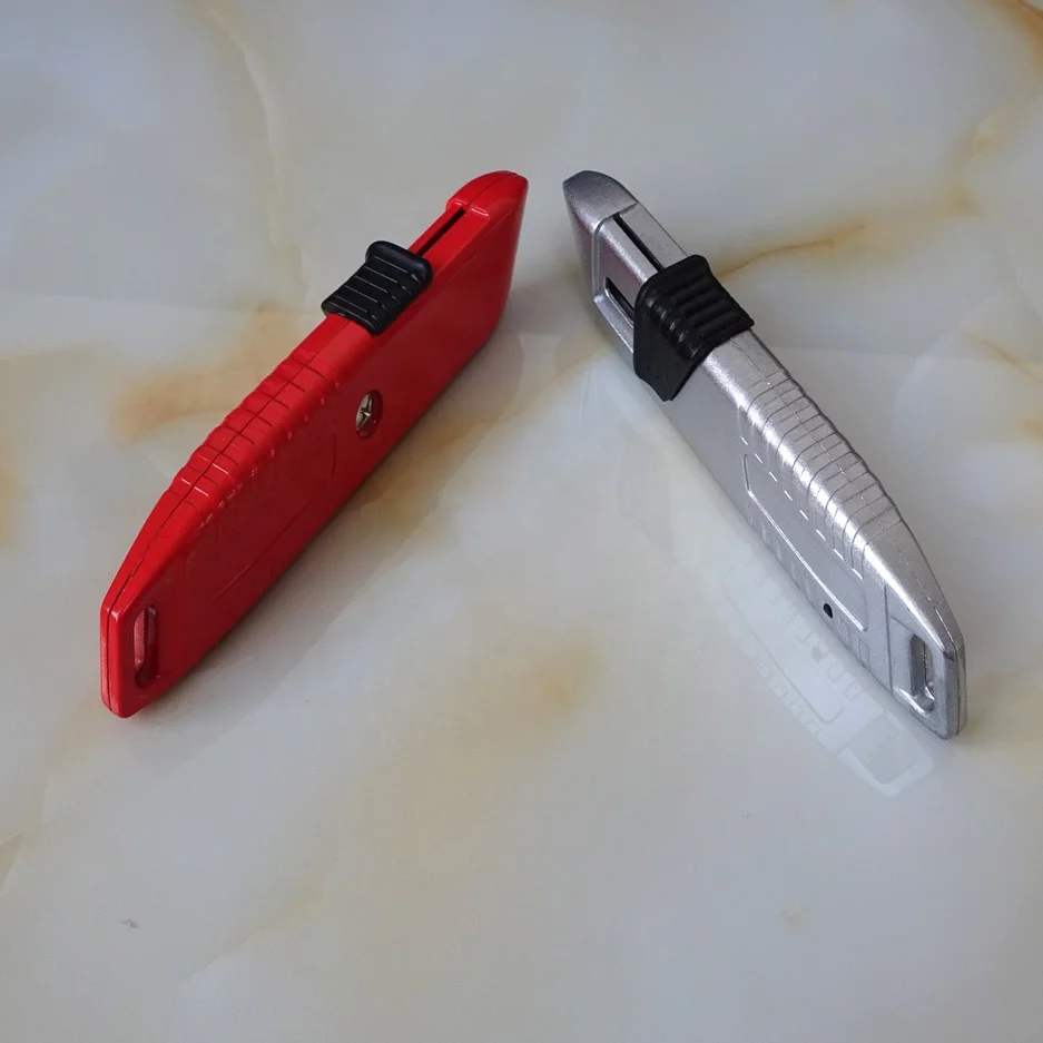 Retractable Zinc Alloy safety cutter knife