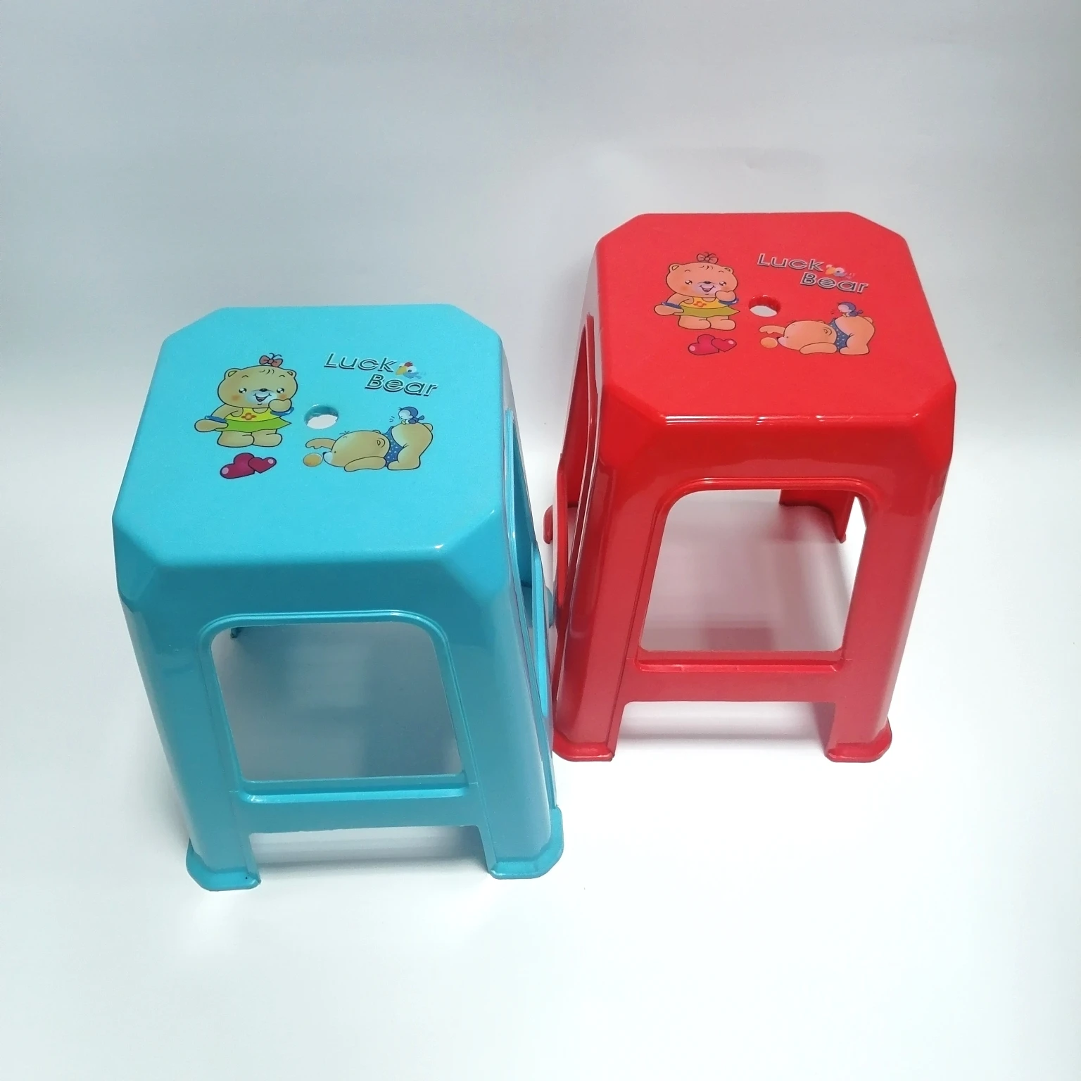 Plastics manufacturer Wholesale High quality tall Reusable portable stackable plastic stool for outdoor and household