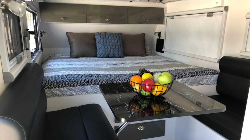 
Custom Made Luxury Family Caravan Mobile Homes Offroad Caravan with Triple Bunk 