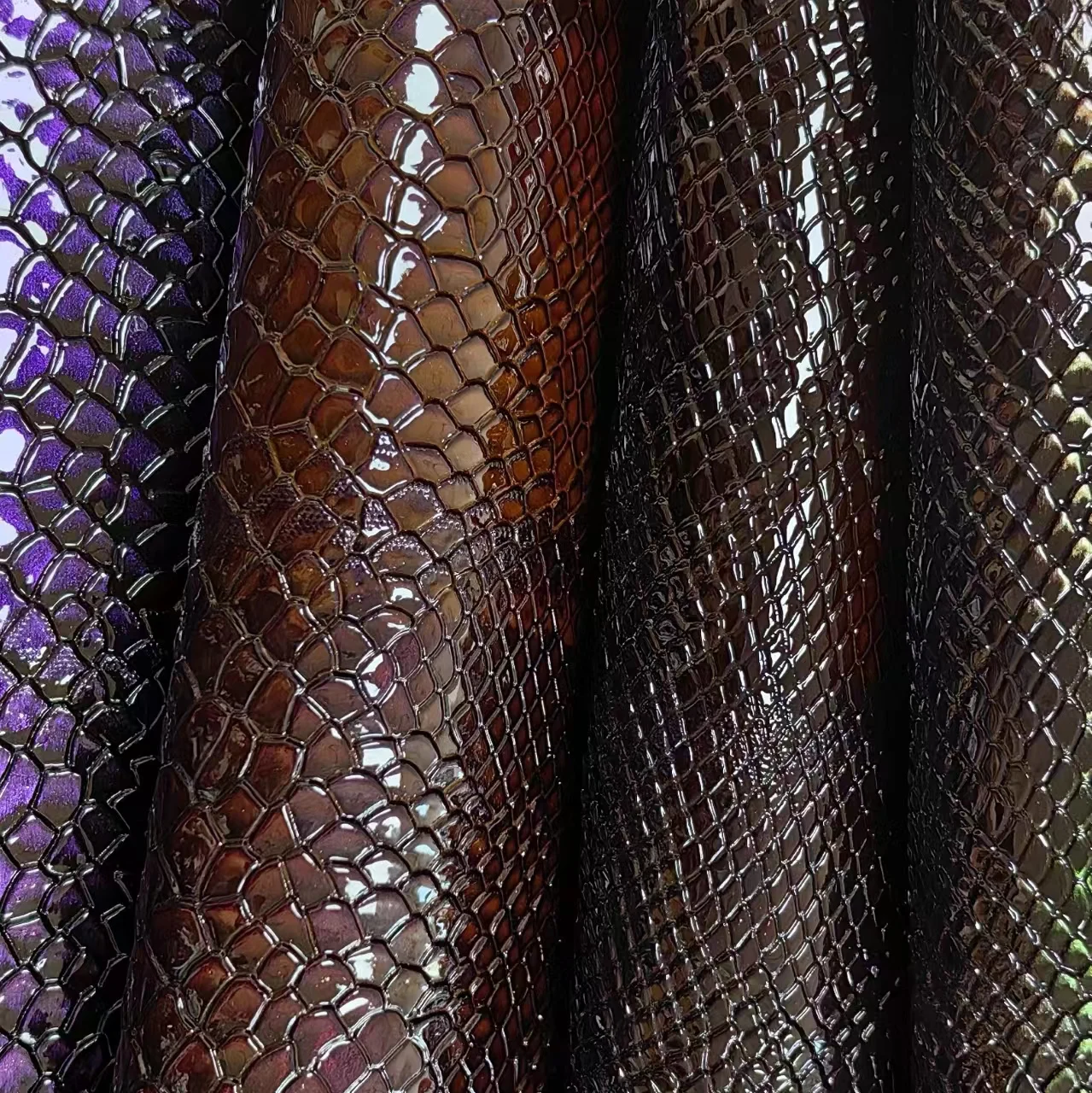High Quality Snake Skin Shiny Pattern PVC Faux Leather Embossed Synthetic Leather for Shoe Bag Handbag Belt