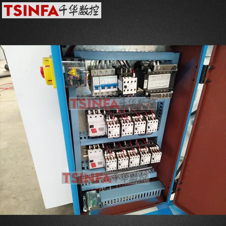 Universal milling machine  vertical horizontal milling ram type China supplier CE manual control factory outlets