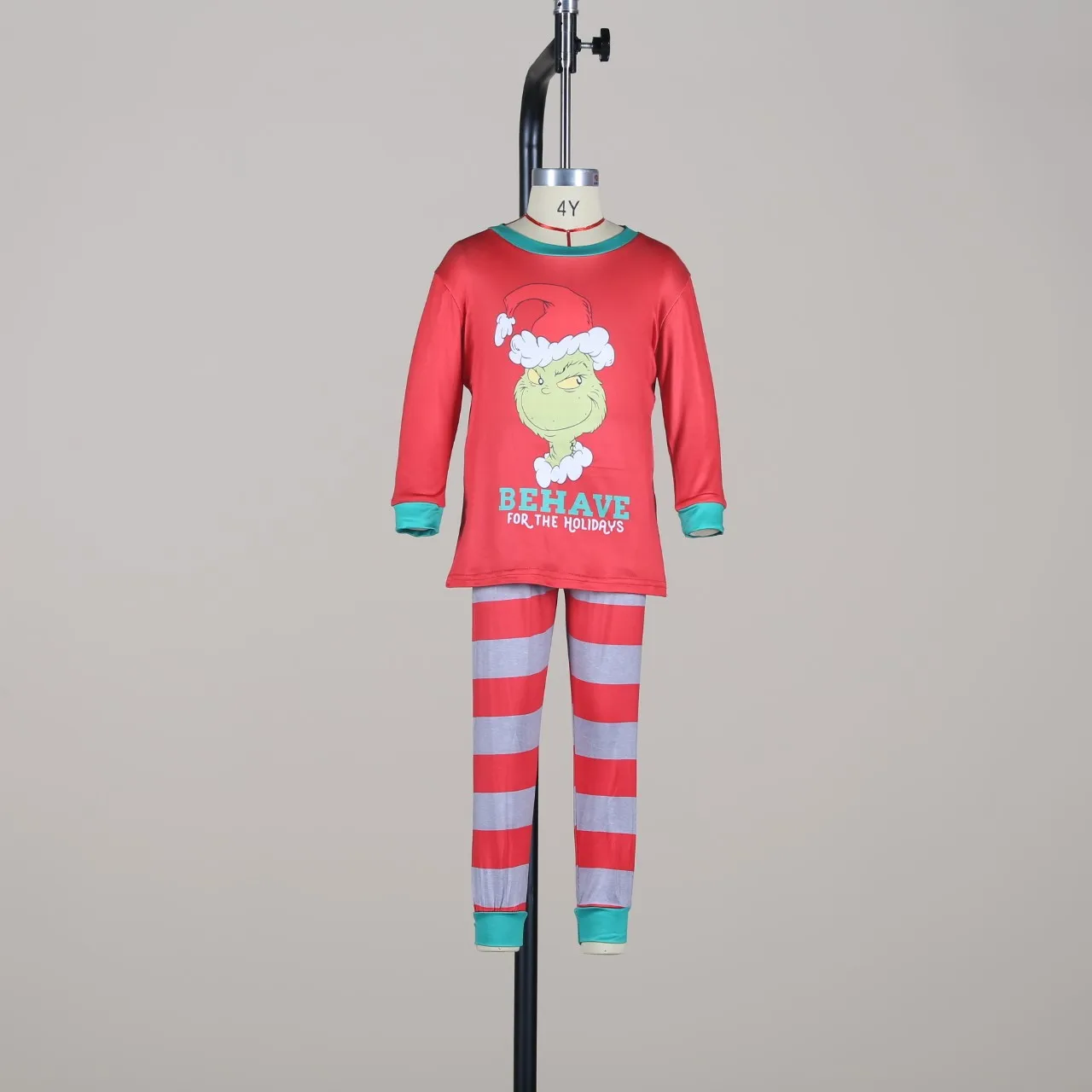 2021 New Style Cartoon Red and Grey Striped Christmas Parents And Children Pajamas