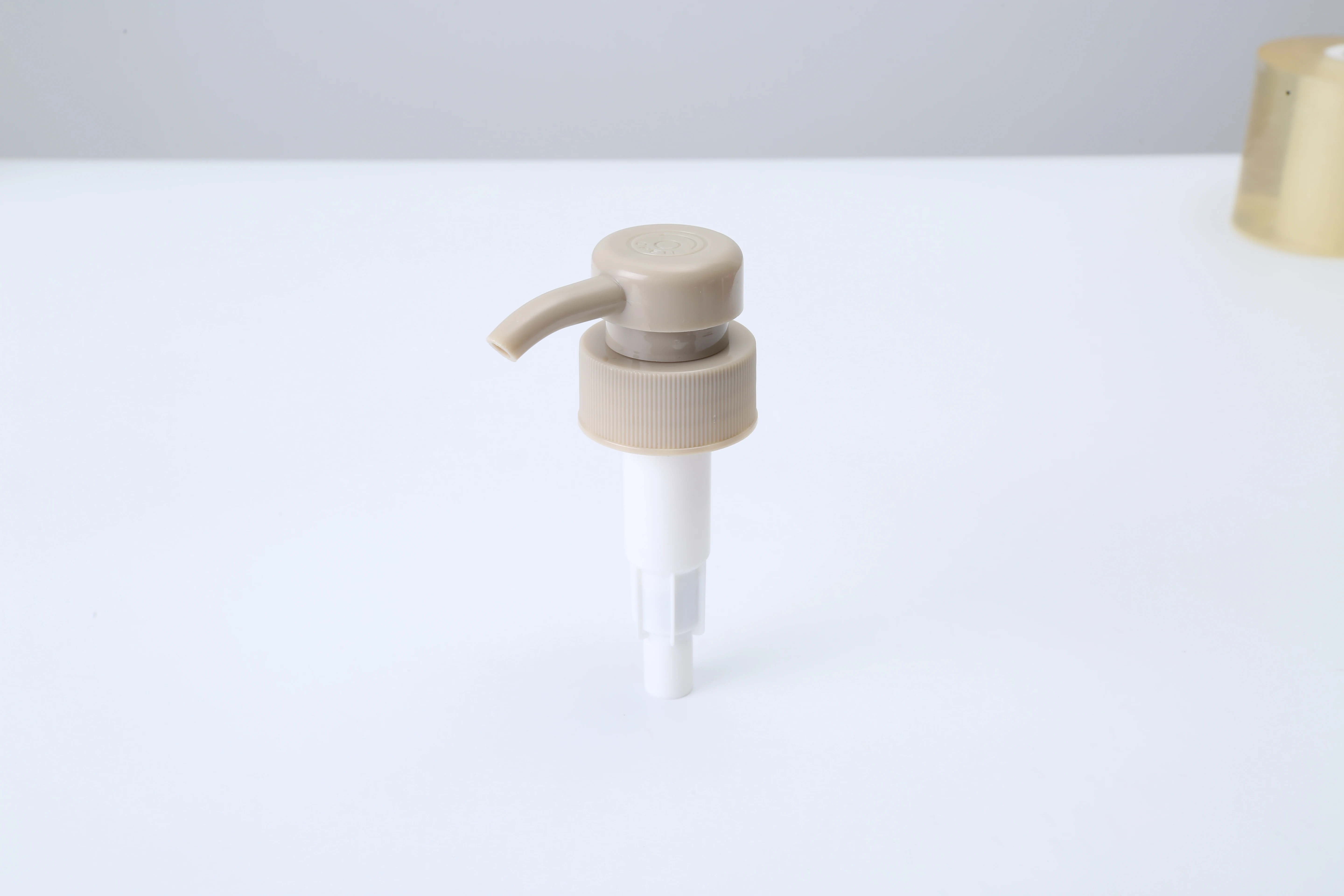 Baiqiao Cream Dispenser Sprayer Treatment Liquid Lotion Pump Manufacturer