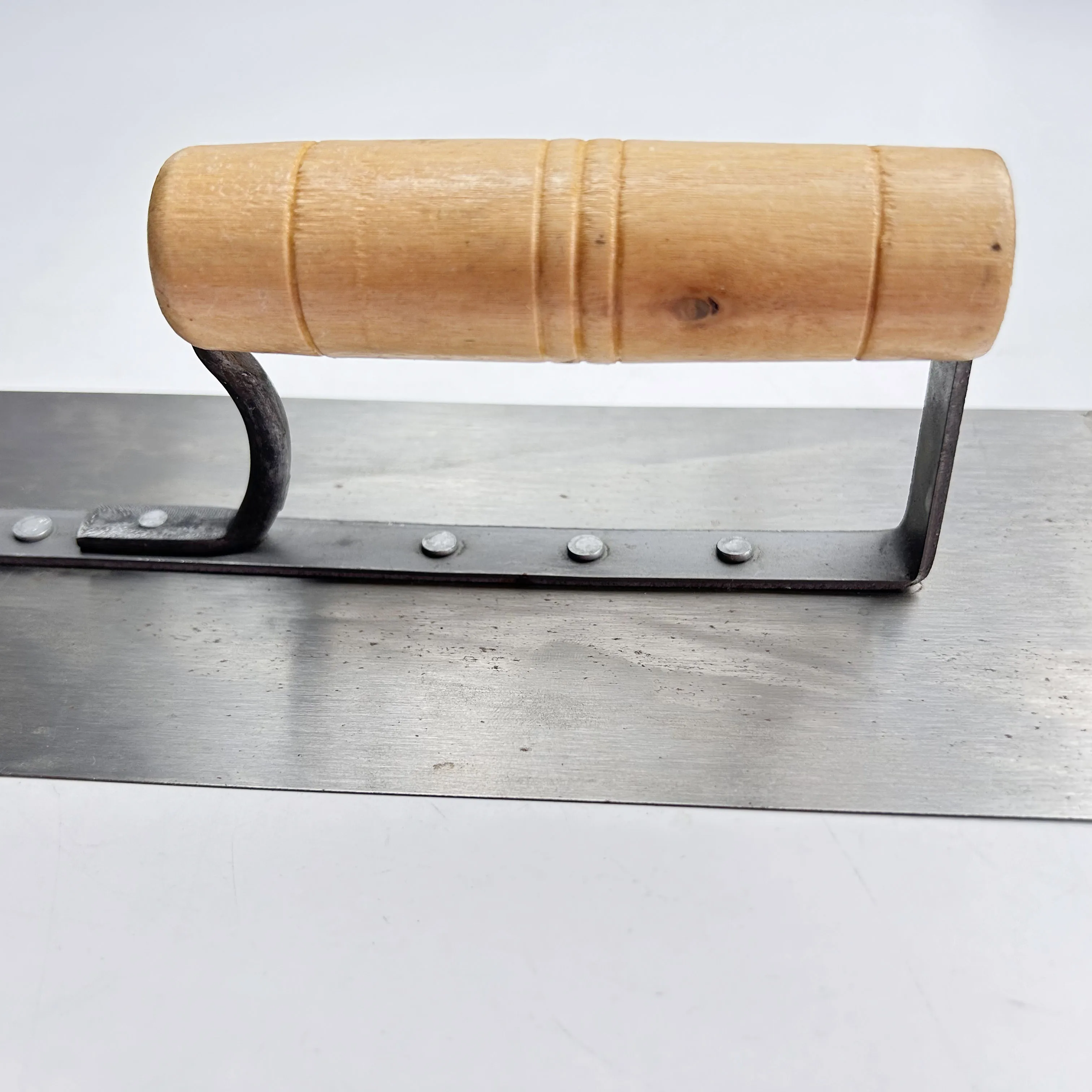Construction Hand Tool Wood Handle Trowel Finishing Trowel Carbon Steel Plastering Trowel