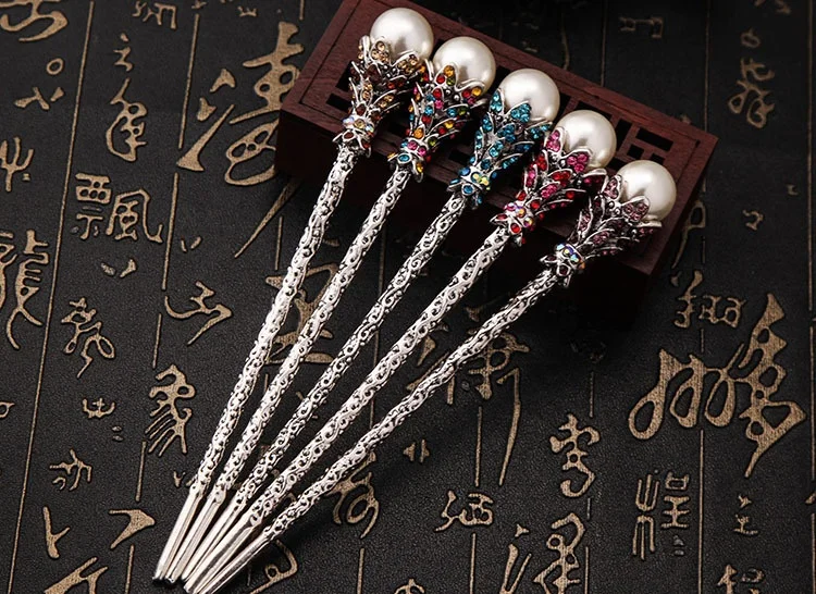 Beautiful Retro Vintage Diamond Rhinestone Pearl Metal Hair Stick Hairpin Accessories Chignon Bun Holder Pin Hair Chopsticks