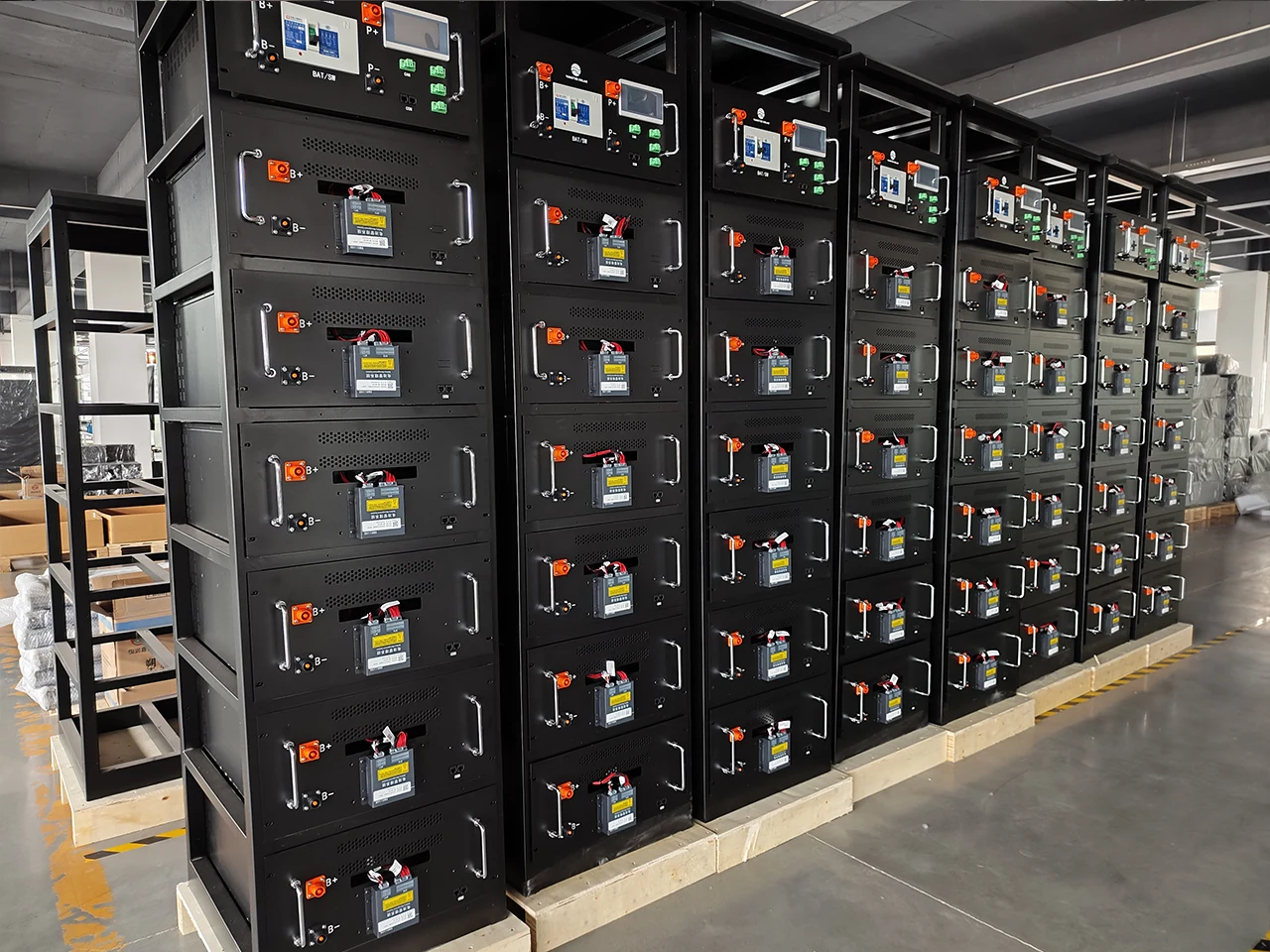 Chinese Manufacturer Electrical Energy Storage Systems Inverter Energy Storage System All In One ESS Industrial Solar Inverter