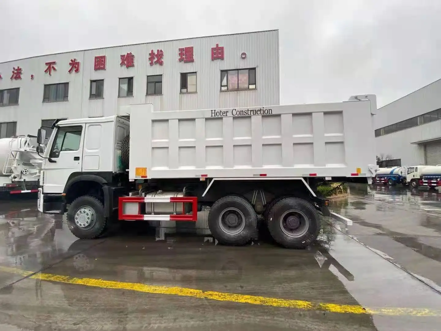 SINOTRUK HOWO Refurbished Truck 10 Wheels and 336HP 371HP 375HP 30-40T for Sale