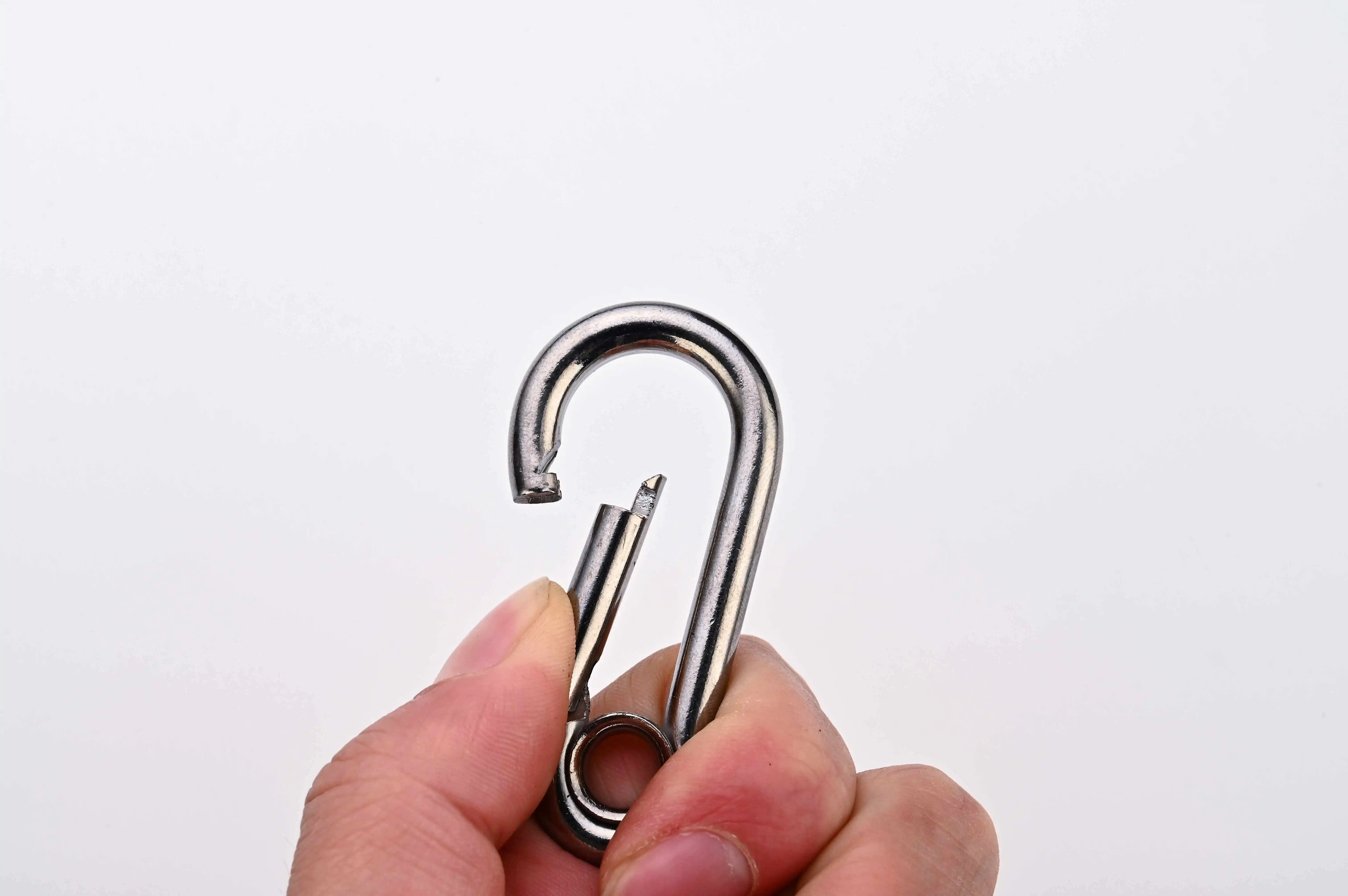 Factory direct sales 7 # locking hardware buckle 304 316 spring hook stainless steel mountaineering hook Circled zinc