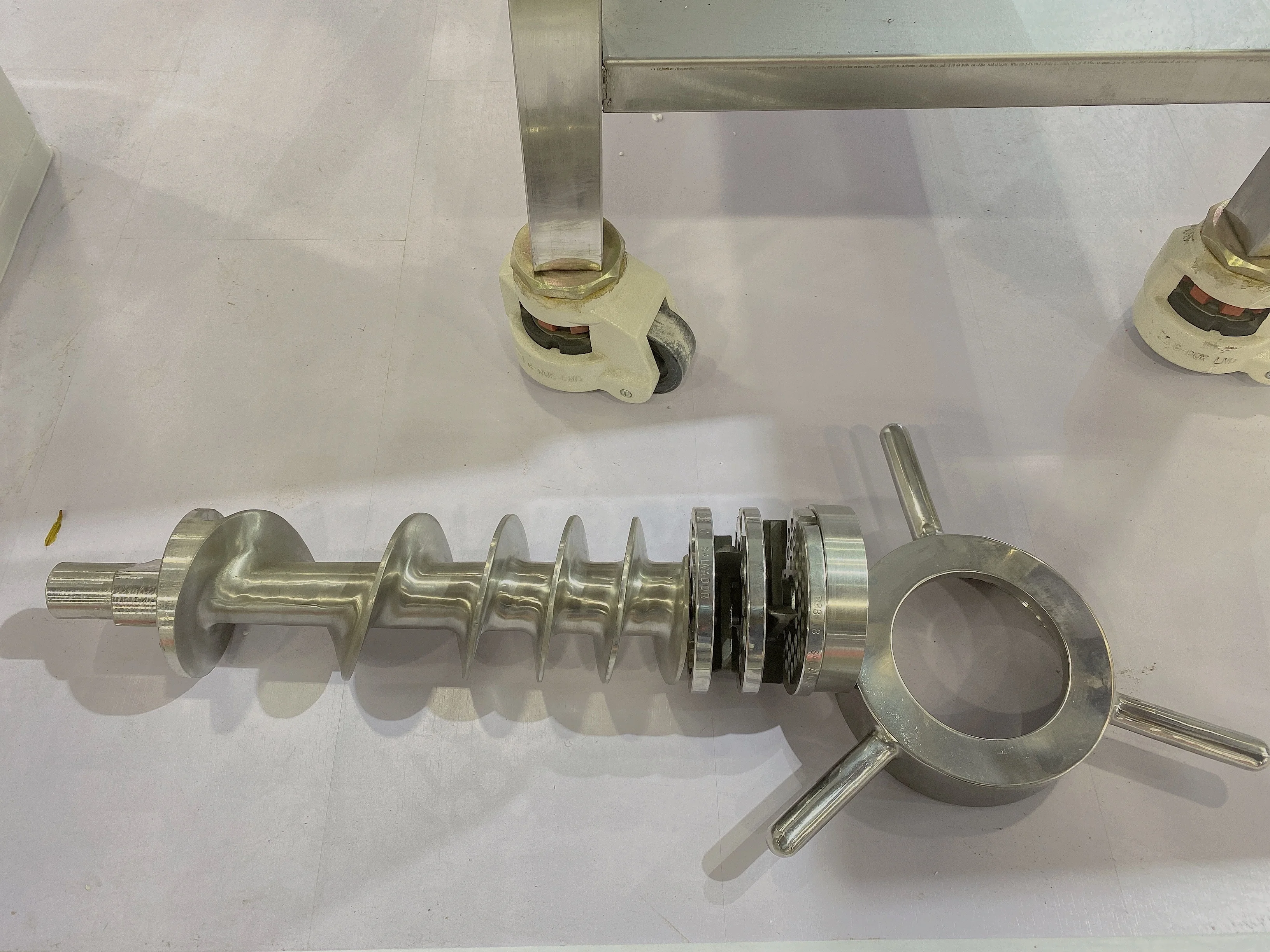 32T Industrial Vertical Luxury Meat Grinder Meat Mincer