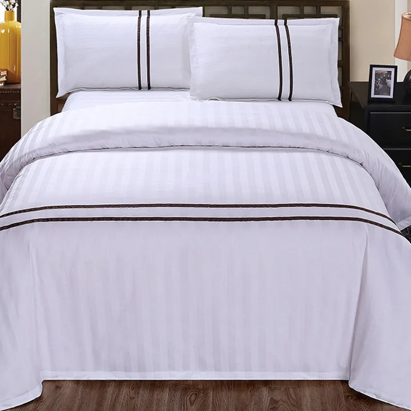 Wholesale Hotel Guest Room Luxury King Size Frame Set For Hotel In Faisalabad Extra Wide 100% Cotton Fabric Sheet Bed Linen