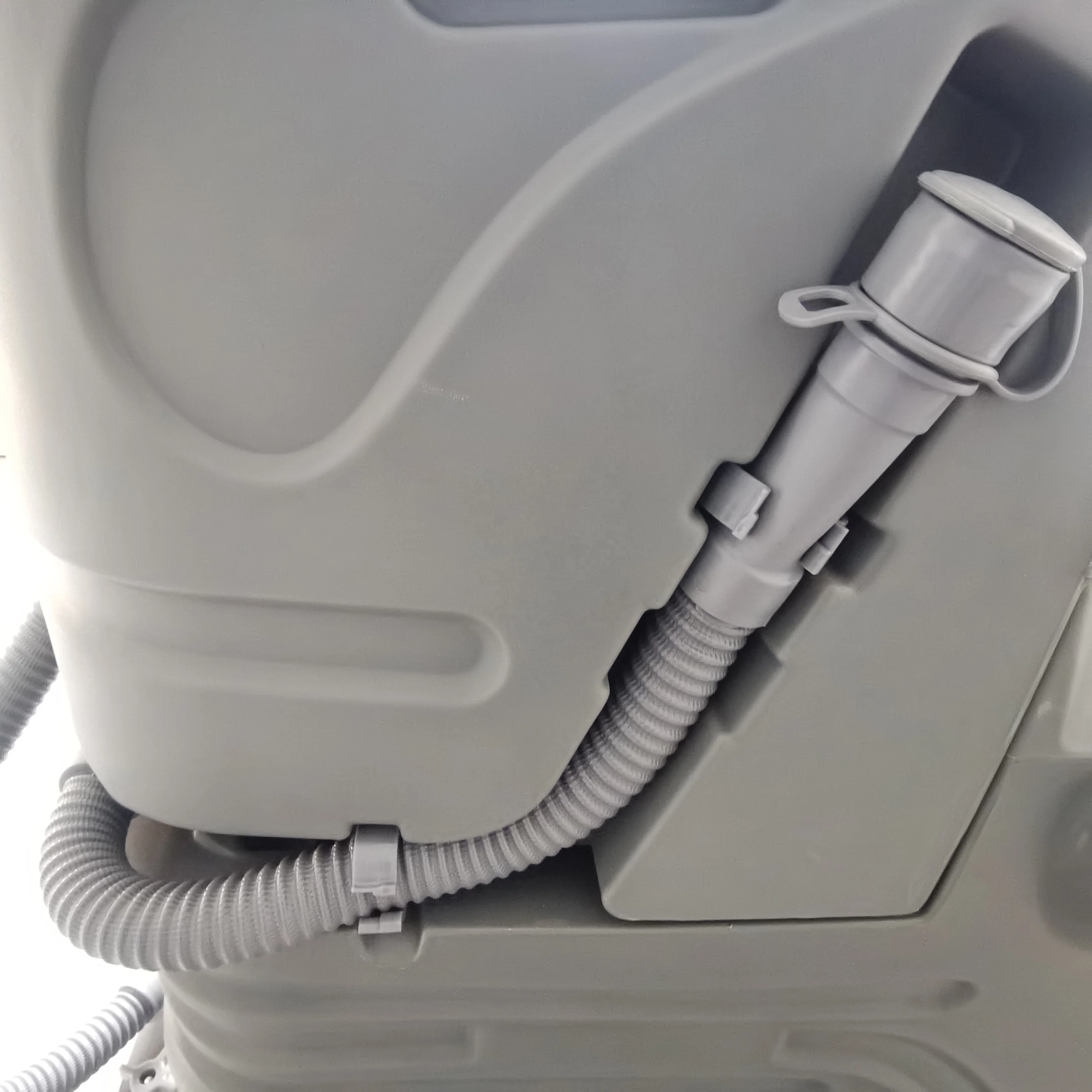 New Design Automatic Ride On  Floor Scrubber Machine In Stock For Factory Hospital