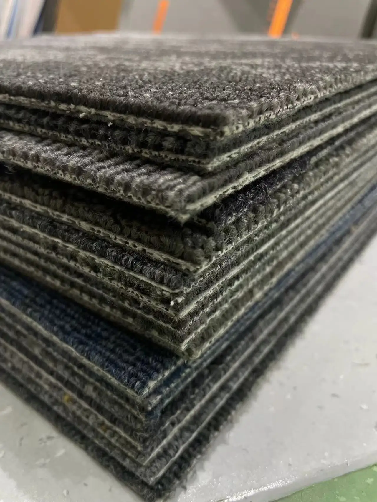 Modern Quality Commercial Office Decorative PVC Nylon Carpet Tiles Popular Fashion Psychedelic Carpet Tile for Home Floor Use