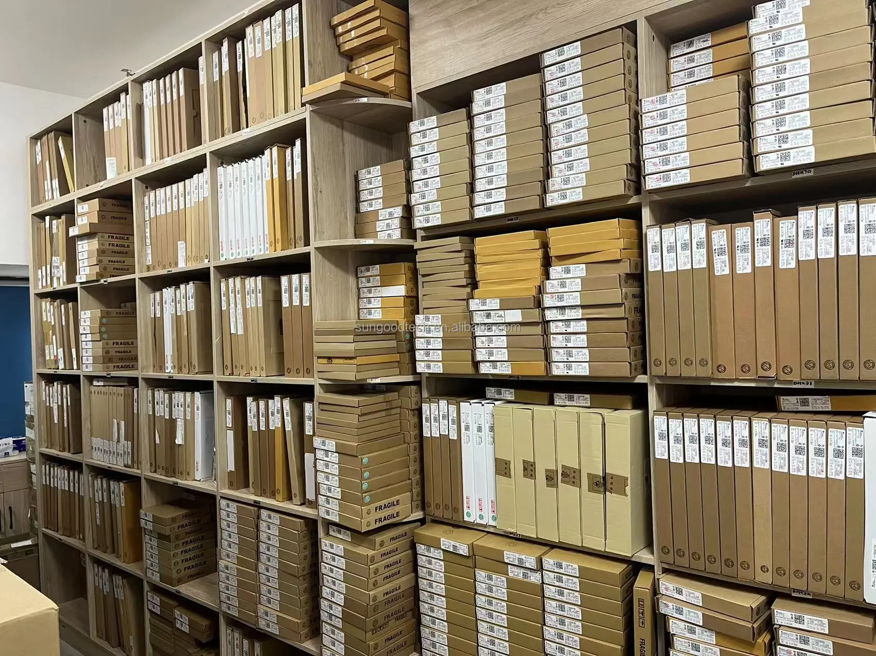 Raspberry Pi 4 New Pi Box ABS case with Fan module for for Raspberry Pi 4B + 3pcs Pure Aluminum heat sink