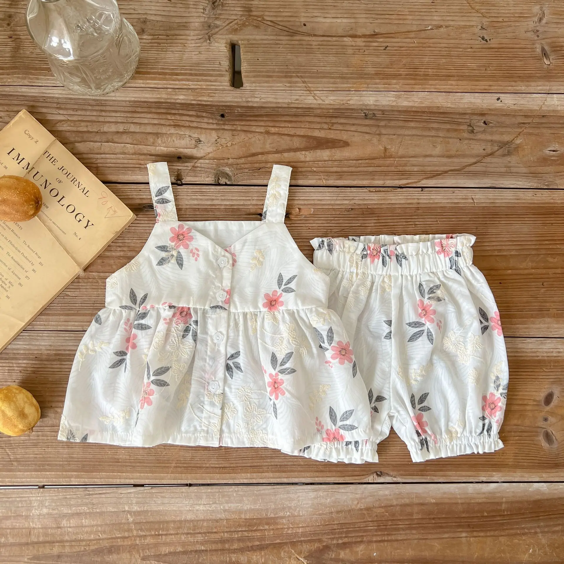 Baby Ruffle Peplum Top and Shorts Set Baby Clothing Sets Newborn 100% Cotton Floral Clothes Girl Baby 2PCS Set Summer Clothes
