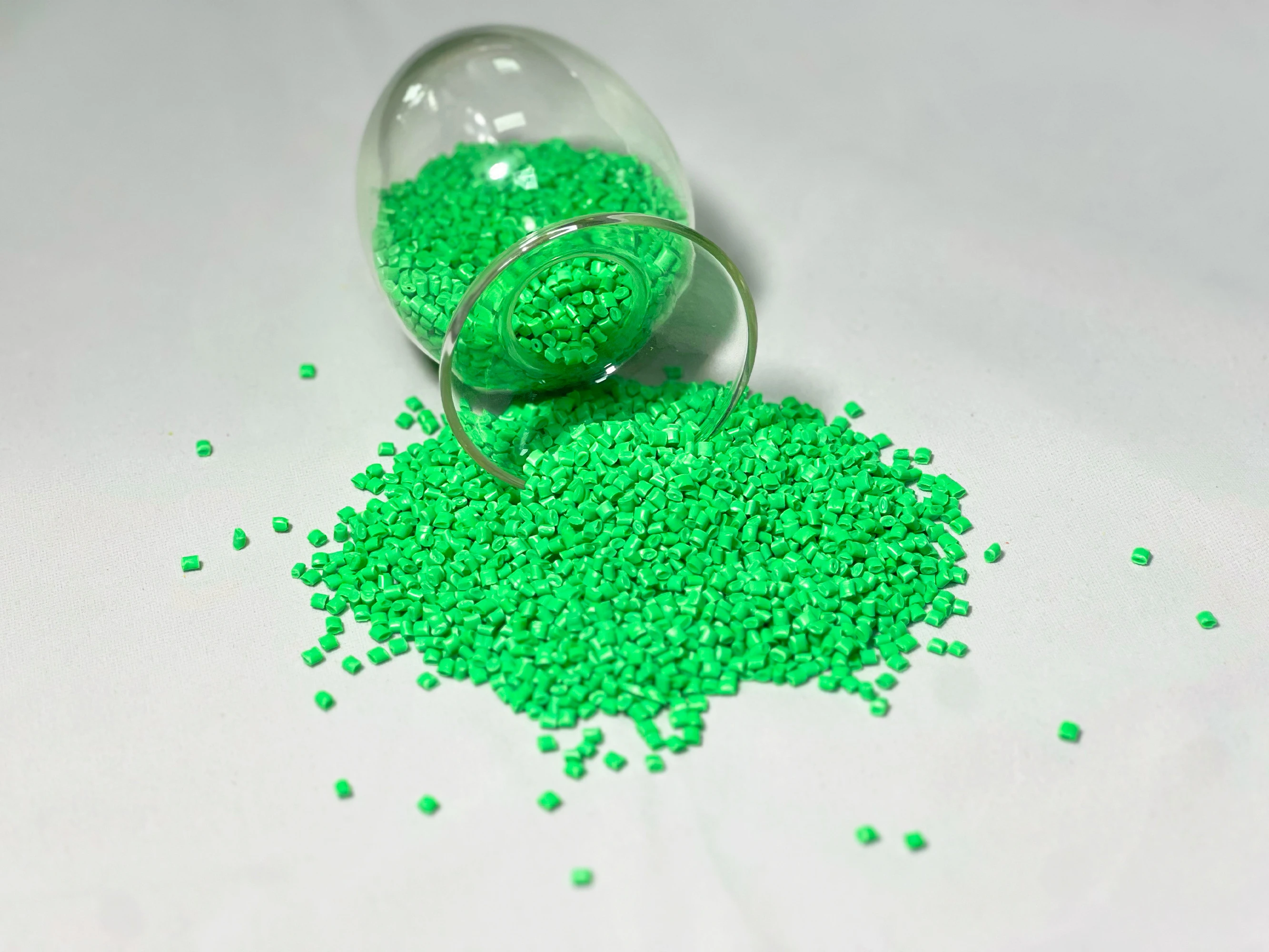 pet antisplit sky blue liquid plastic fire flame polyethylene masterbatch 3840