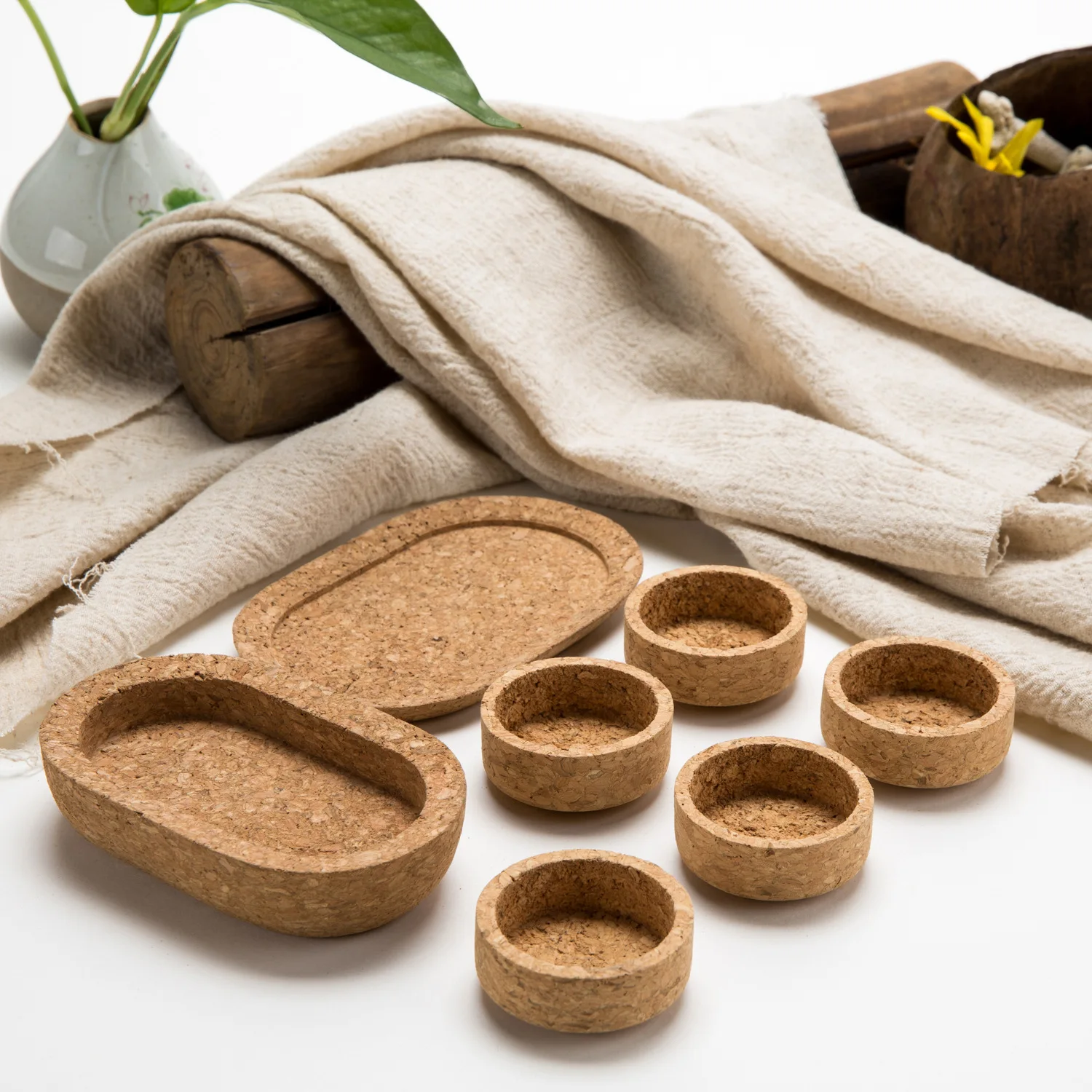 Factory Profesional in custom    ECO -friendly  Natural soft wood soap box cork soap container
