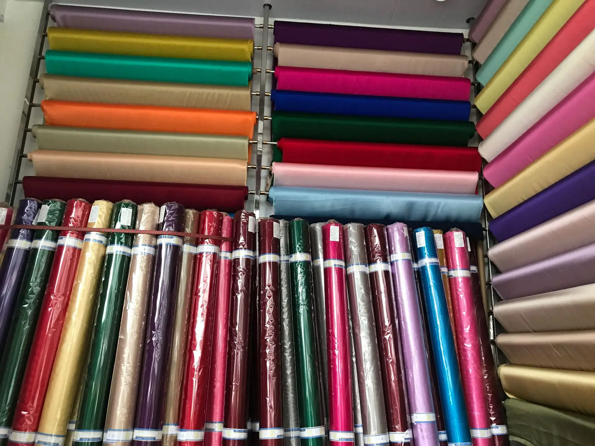 Wholesale 19mm silk satin charmeuse pure mulberry silk satin solid color