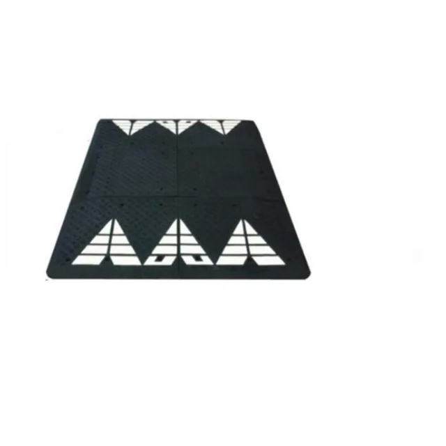 Red Color Europe Rubber Speed Cushion for Traffic Calming