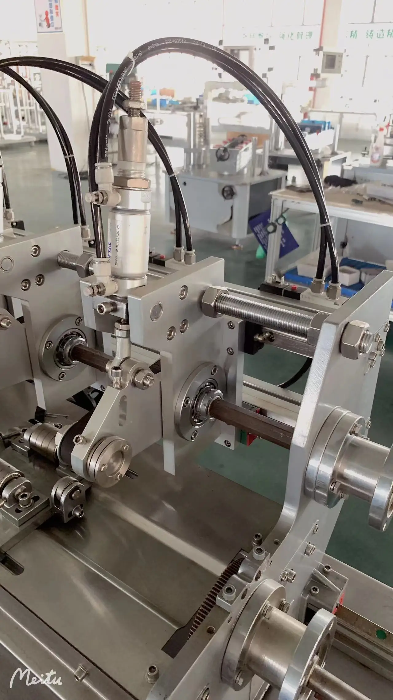 Сборка лезвий аксессуаров для машин для производства бумажных соломинок