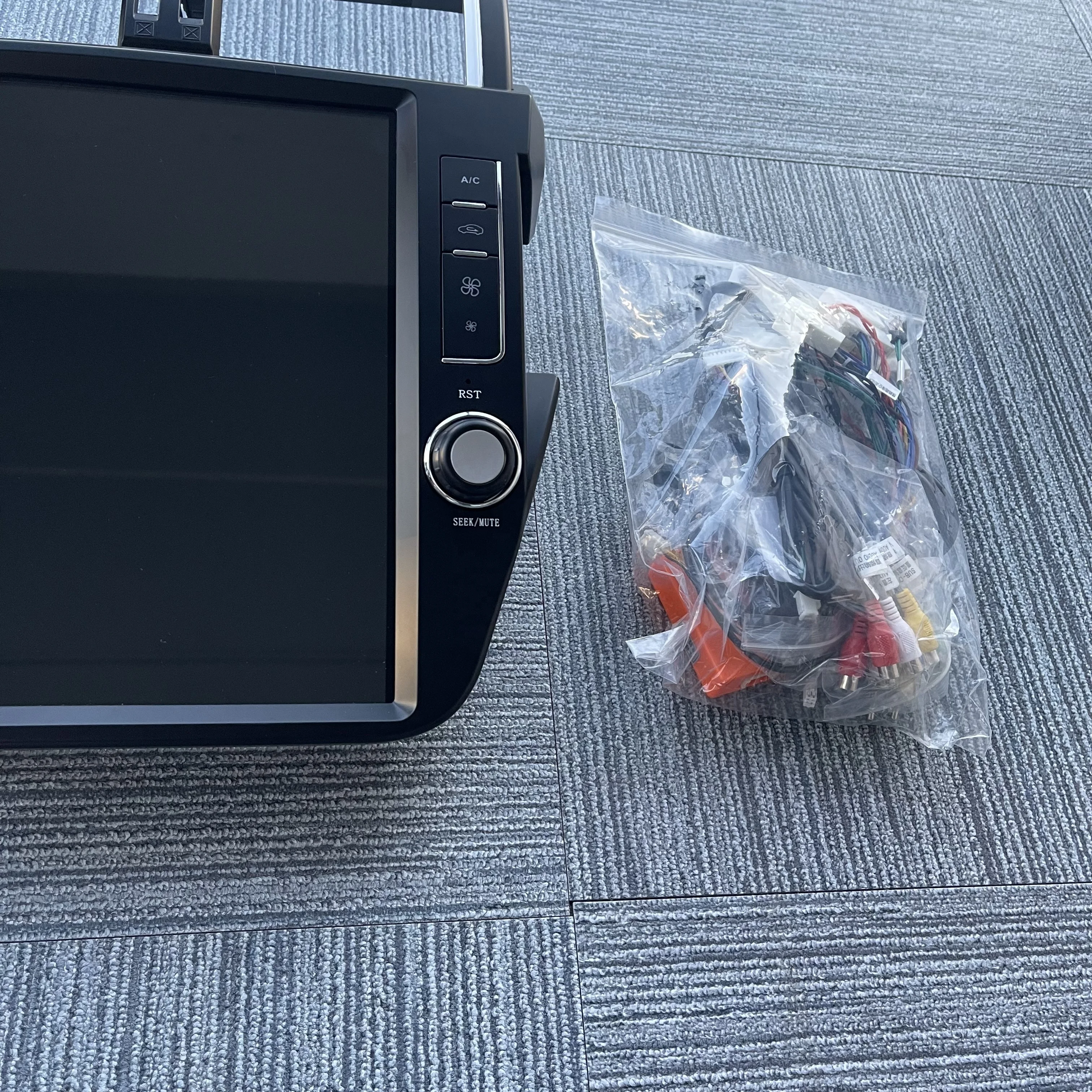 Wholesale gps car navigator navigation & gps android car player radio Multimedia Video Player for Toyota Prado