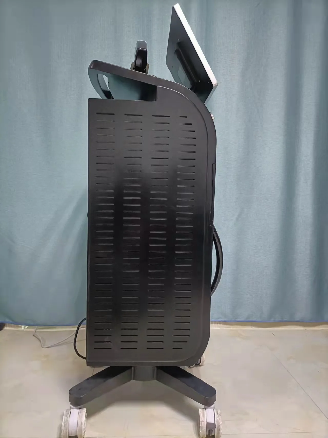 Distributor wanted best diode ice laser 1200w powerful diode laser hair removal machine  / Almaice laser hair removal machine ce