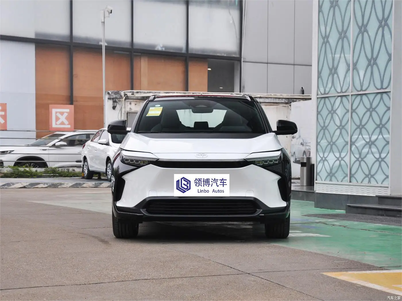 YK MOTORS Used car sale 2023 Toyota BZ4X PRO EV Car 4 Wheel Long Endurance 615KM New electric passenger vehicles