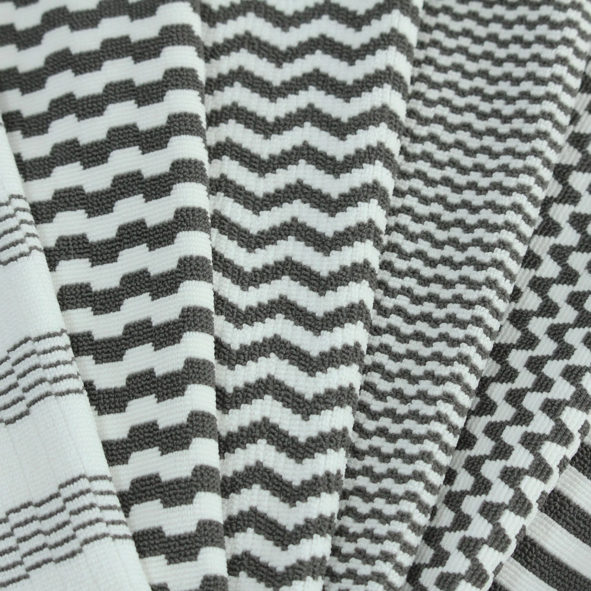 Customized microfiber Bamboo charcoal jacquard large pearl  terry cloth and cleaning fabric roll for car,home and outside