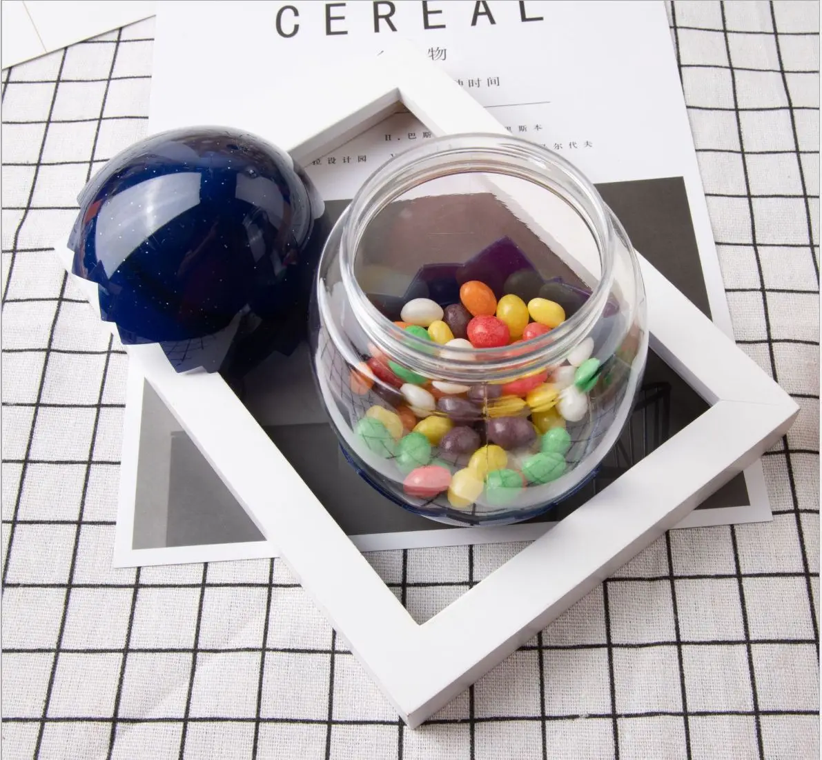 MAYSURE Wholesale Airtight Cylinder Round Plastic Food Jars Empty Cookies Bottles for Snack Storage Jars with Screw Lid 300ML