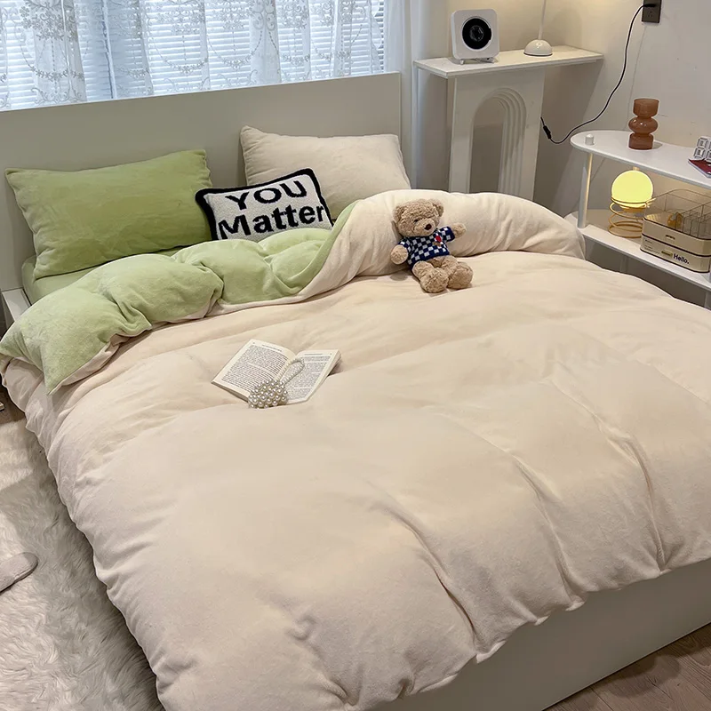 Short Wool Milk Edging Velvet Comforter Set Queen Size Bed Sheet Set Velvet Bedding Set