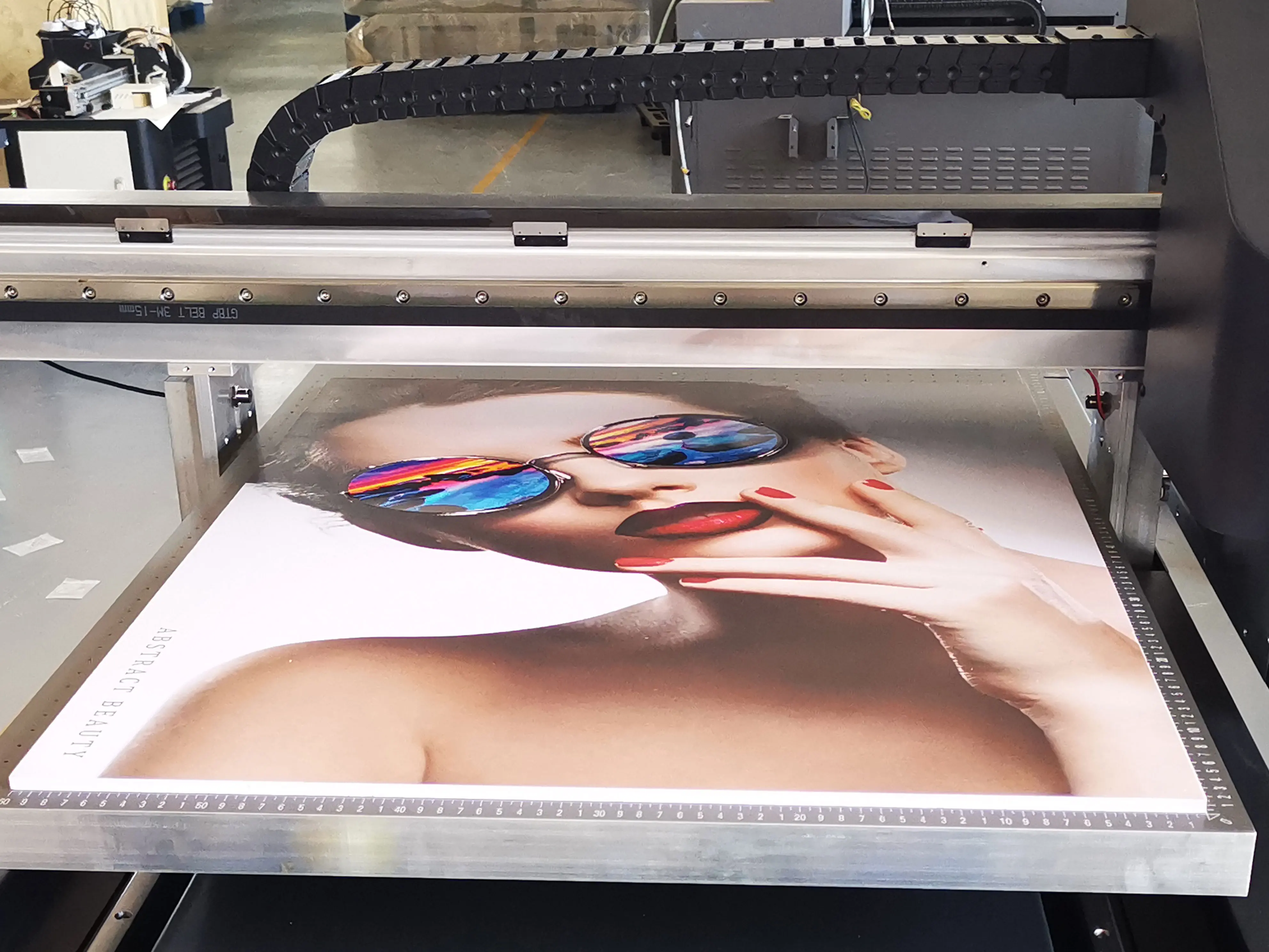 A1 Size 20cm height automatic height measurement plastic laptop top covers 6090 uv printer with visual positioning