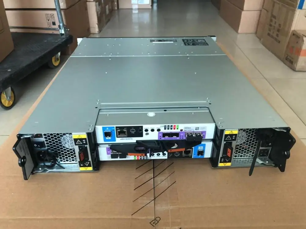  Хранилище данных DELL EMC PowerVault