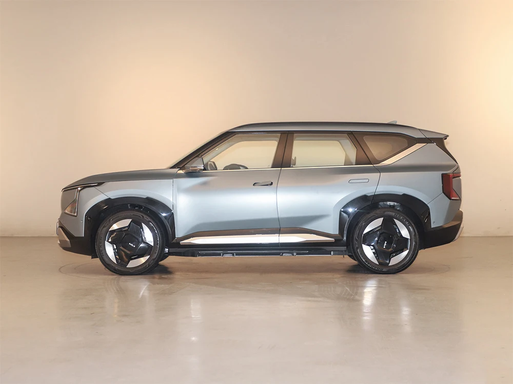 Buy China Hot New Energy Vehicles Kia EV5 5-Door 5-Seat SUV Long Range 720KM New China Electric Car In Pakistan For Sale