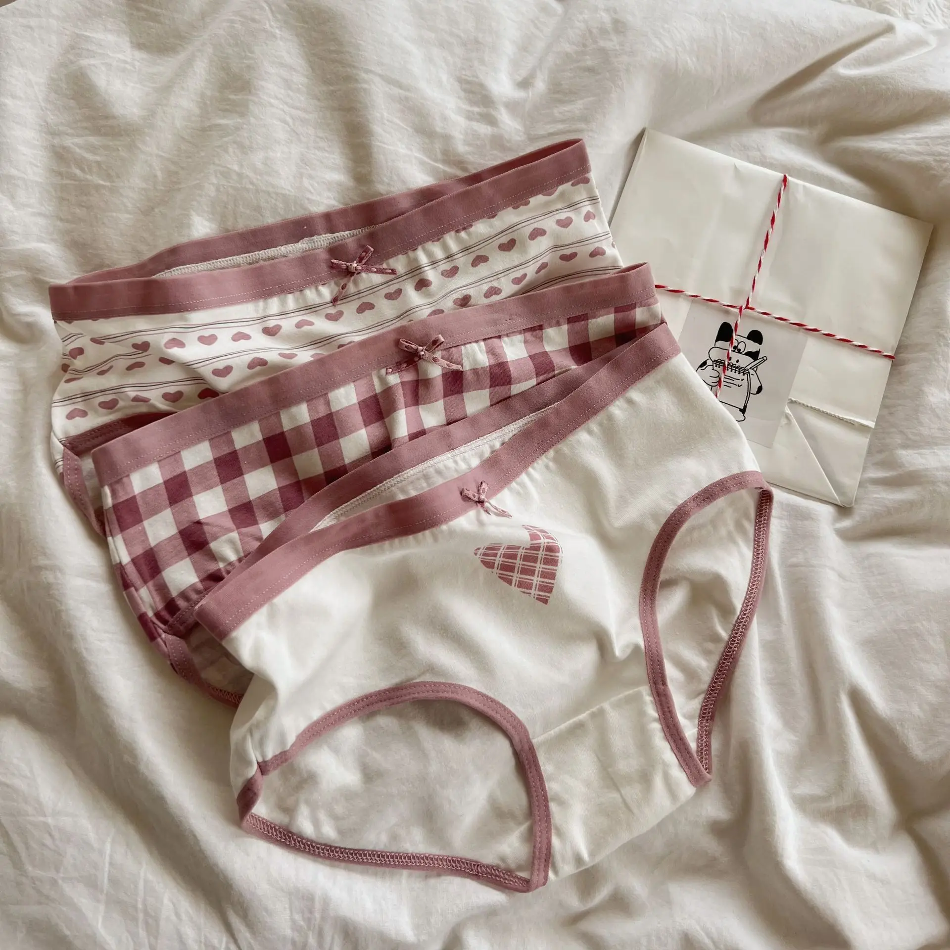 Wholesale Cheap Cotton Women Panties Low Waist Cartoon Print Soft Young Girls Cute Underwear Briefs