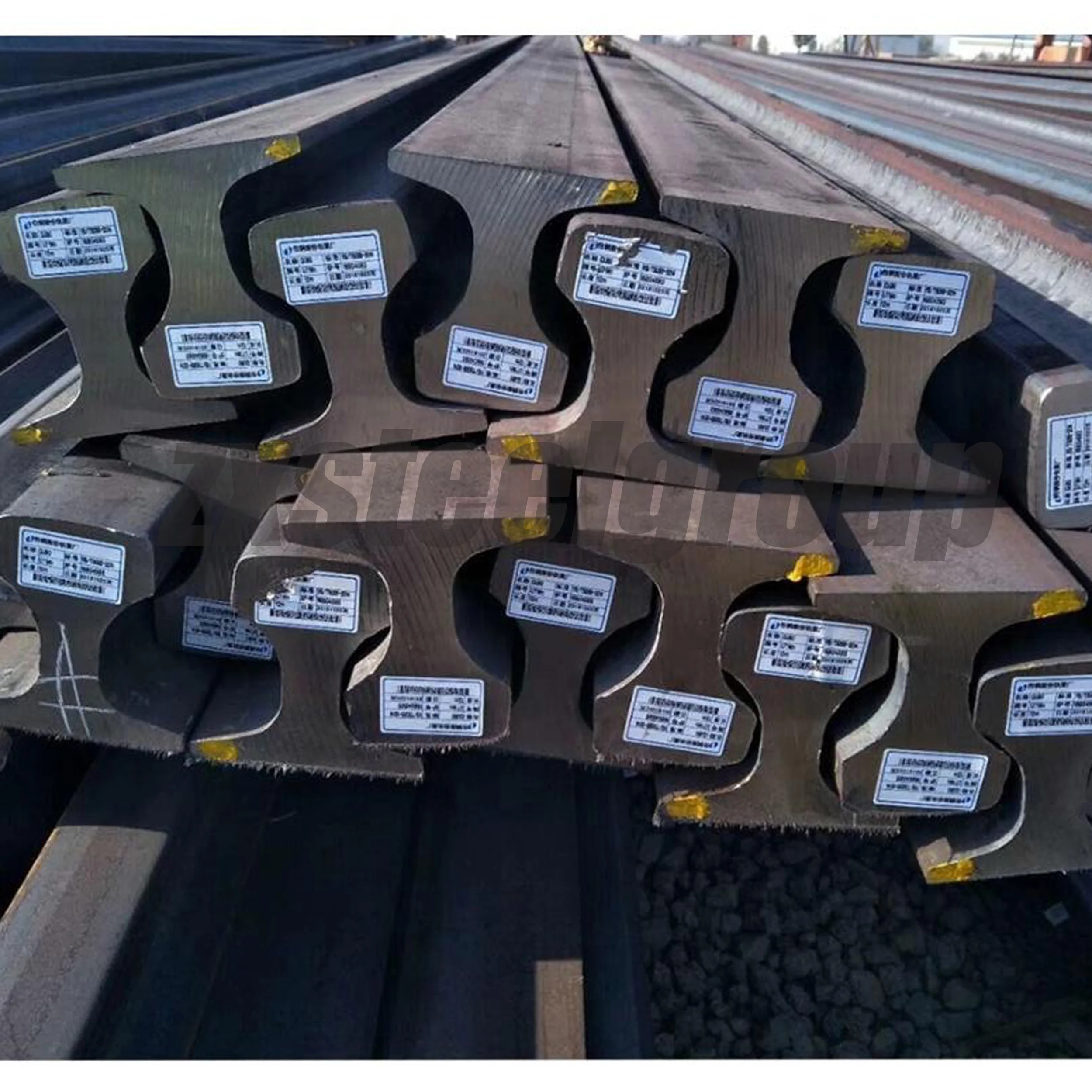 China Steel Rail Manufacturer QU80 crane rail & best quality crane rail qu80 on sale