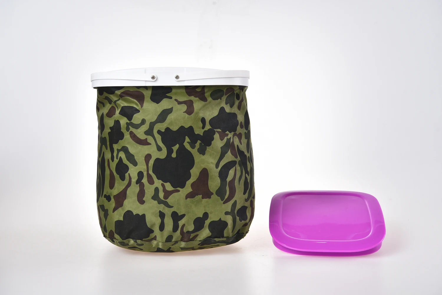 
Camouflage Style 15L Oxford Portable Pet Training Pocket Detachable Cover Dog Food Feeder Bag 