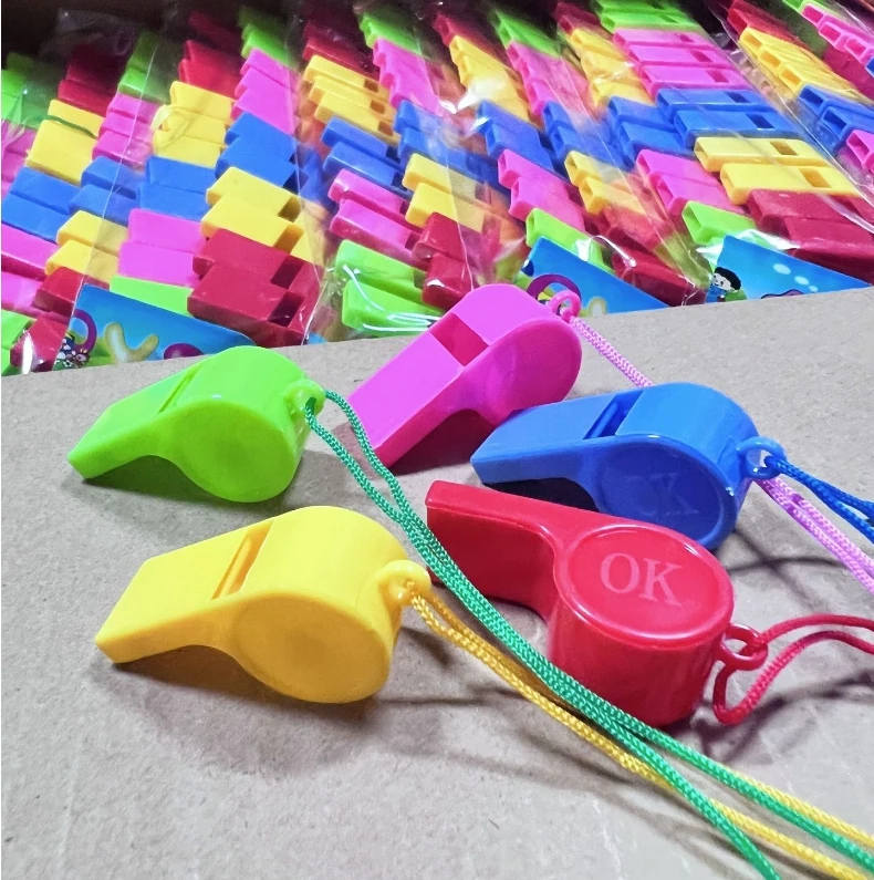 Hot selling plastic whistle 4.5cm competition special referee whistle style store gift.