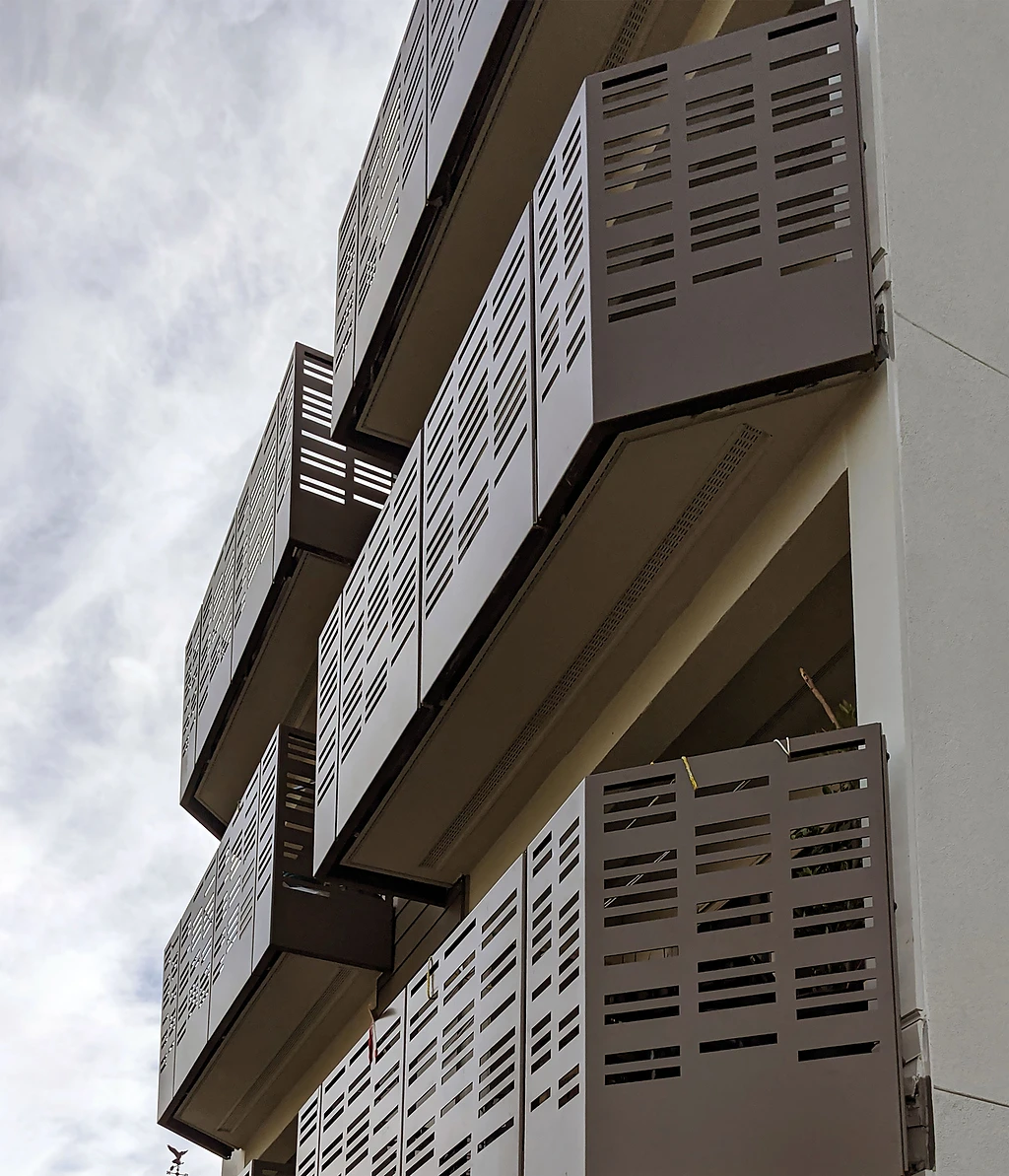 Balustrades and aluminum handrail metal baluster modern fence indoor ms parapet square pipe design cement balcony railing height