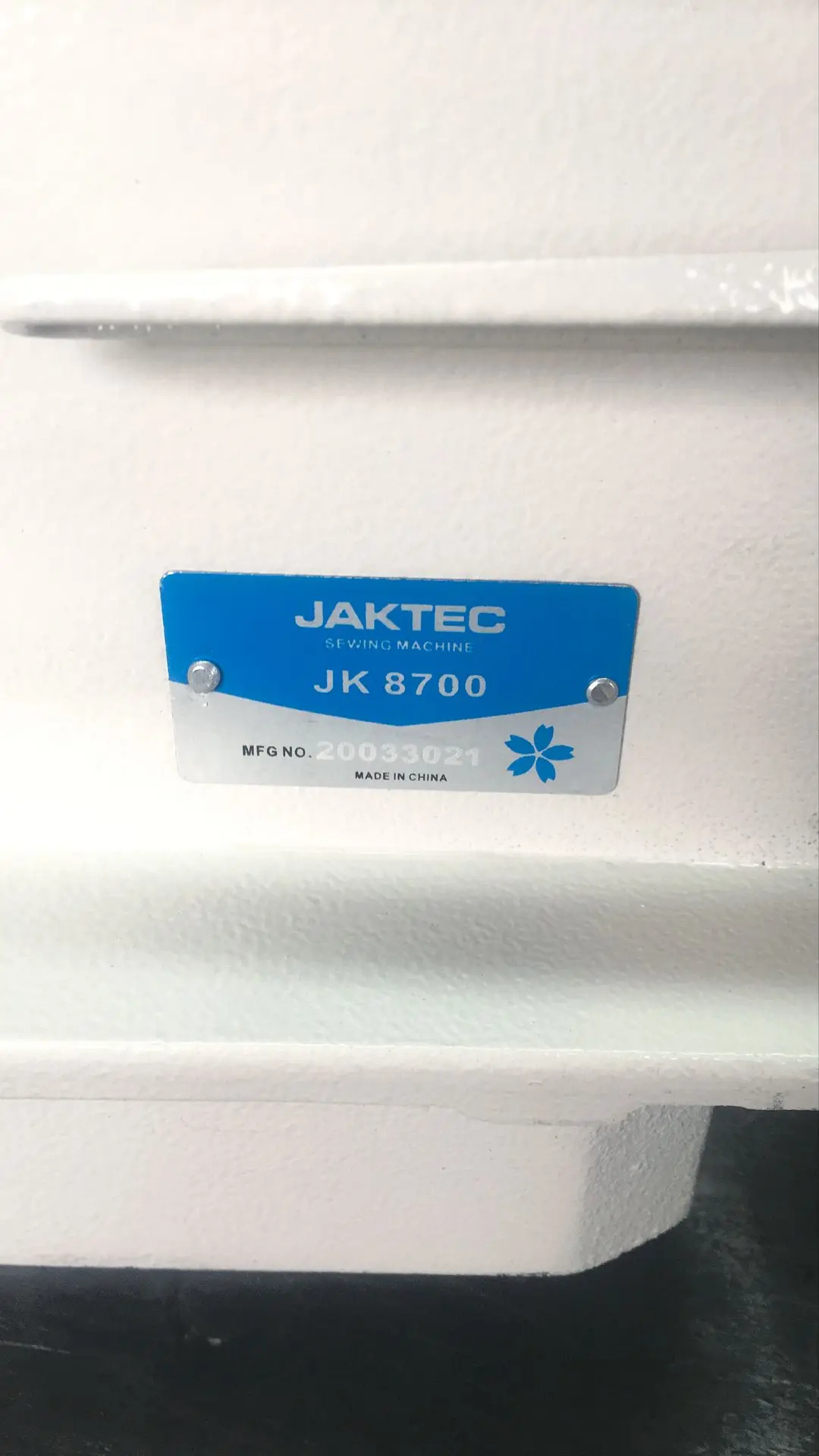 JK8700 High speed single needle lockstitch industrial sewing machine for sale
