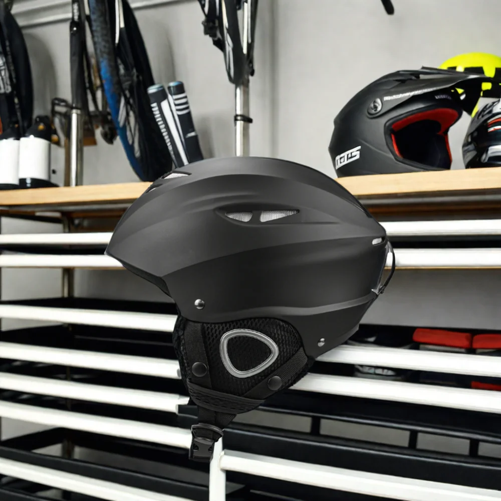 Custom Logo Composite Light Riding Helmet Safety And Warmth Outdoor Sports Ski Mountain Racing Bicycle Helmet