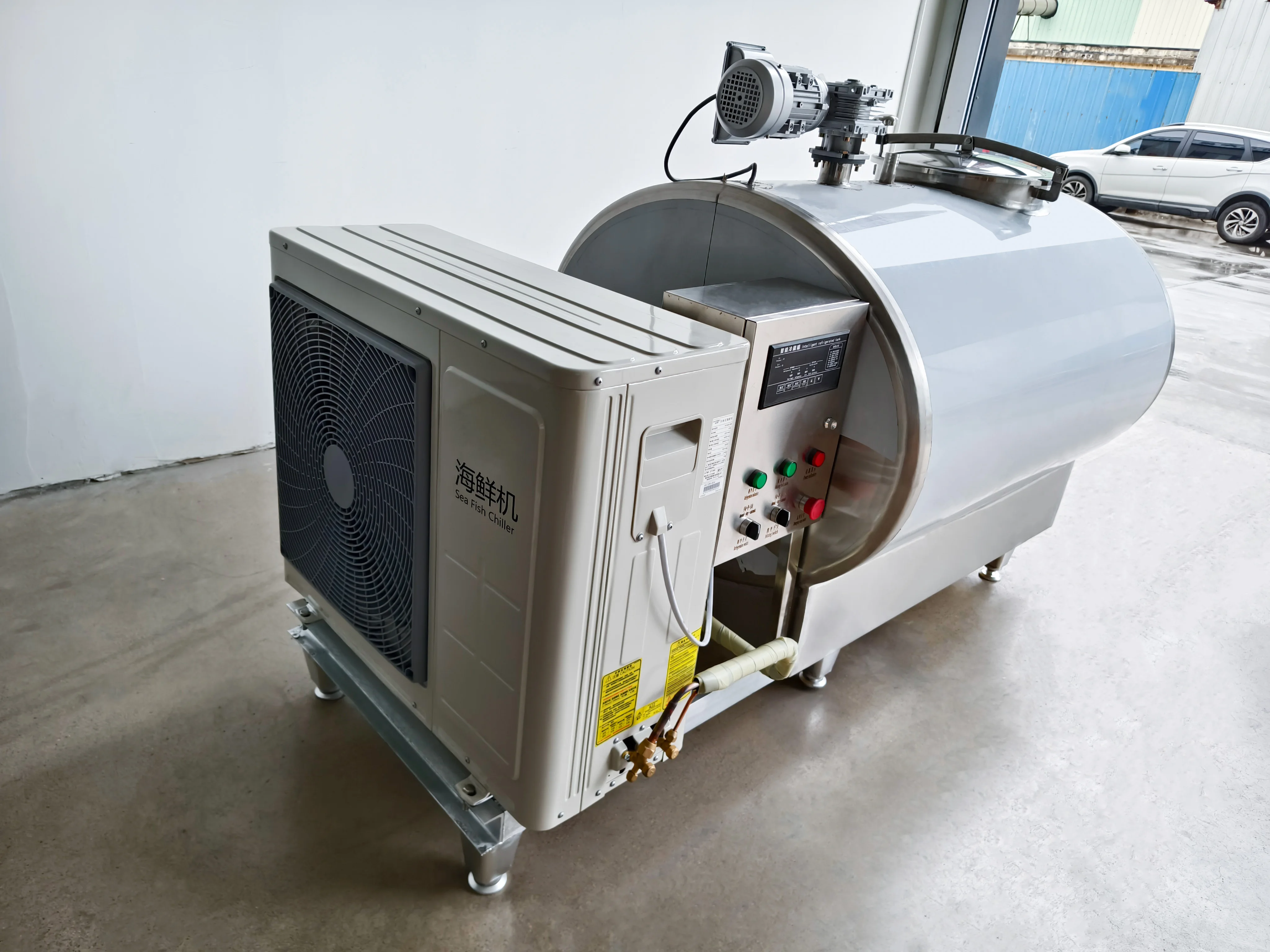 Large Milk Refrigeration Tank Fresh Juice Preservation Tank Stainless Steel Horizontal Refrigerated Transport Tanks