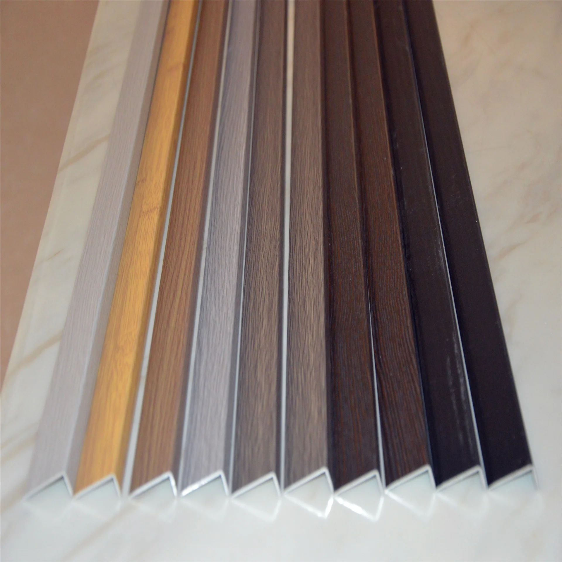 Customized Aluminum floor vinyl flooring trim pvc flooring edge trim