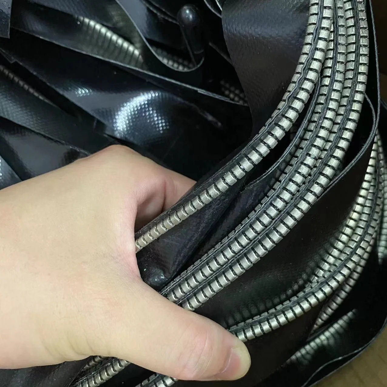 Fire-retardant Heavy Duty PVC  Airtight Zipper Waterproof Zipper Customized Length