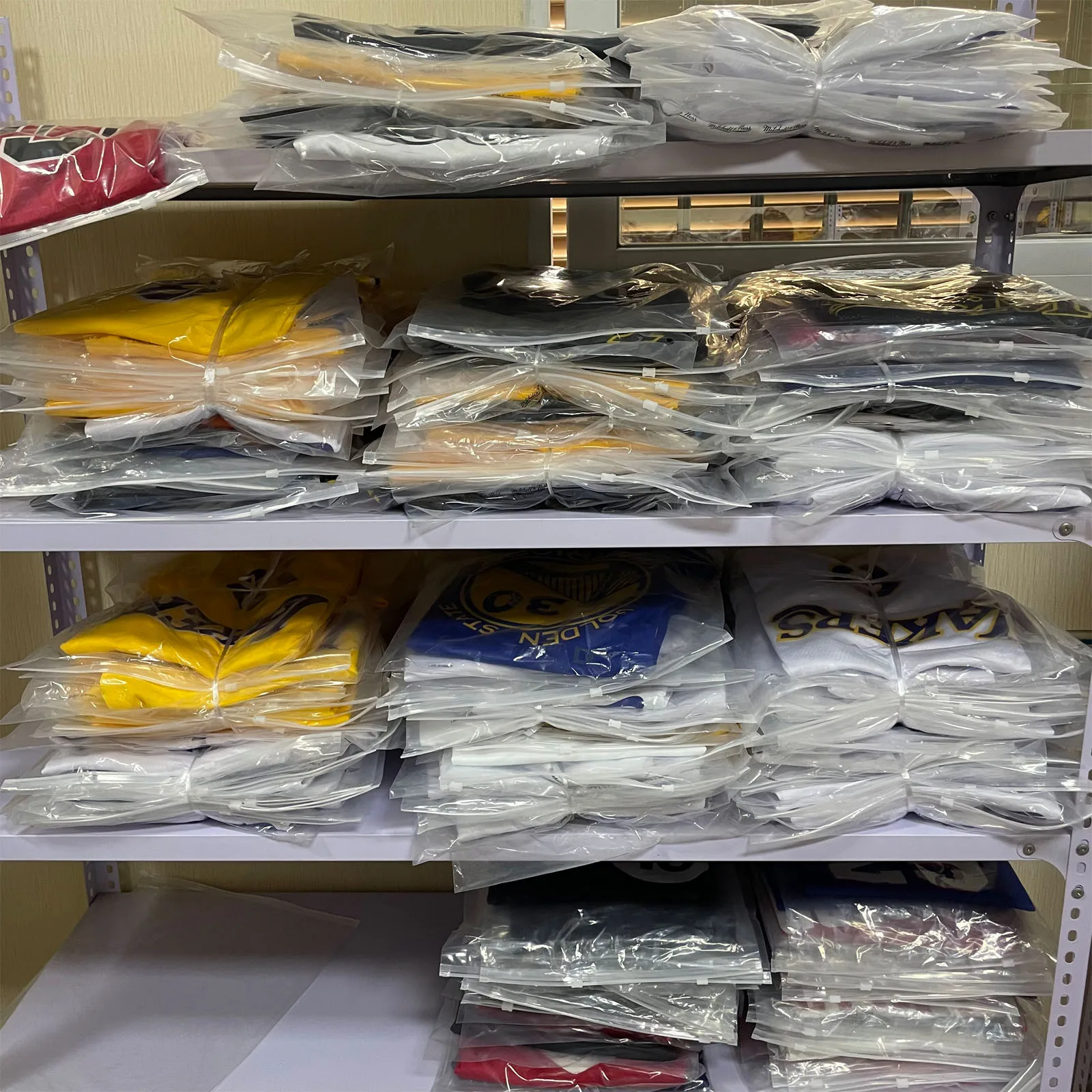 Clear stock custom Basketball Jerseys 30 Curry 23 Michael James Harden Iverson Stitched Basketball Jersey 30 Stephen Curry