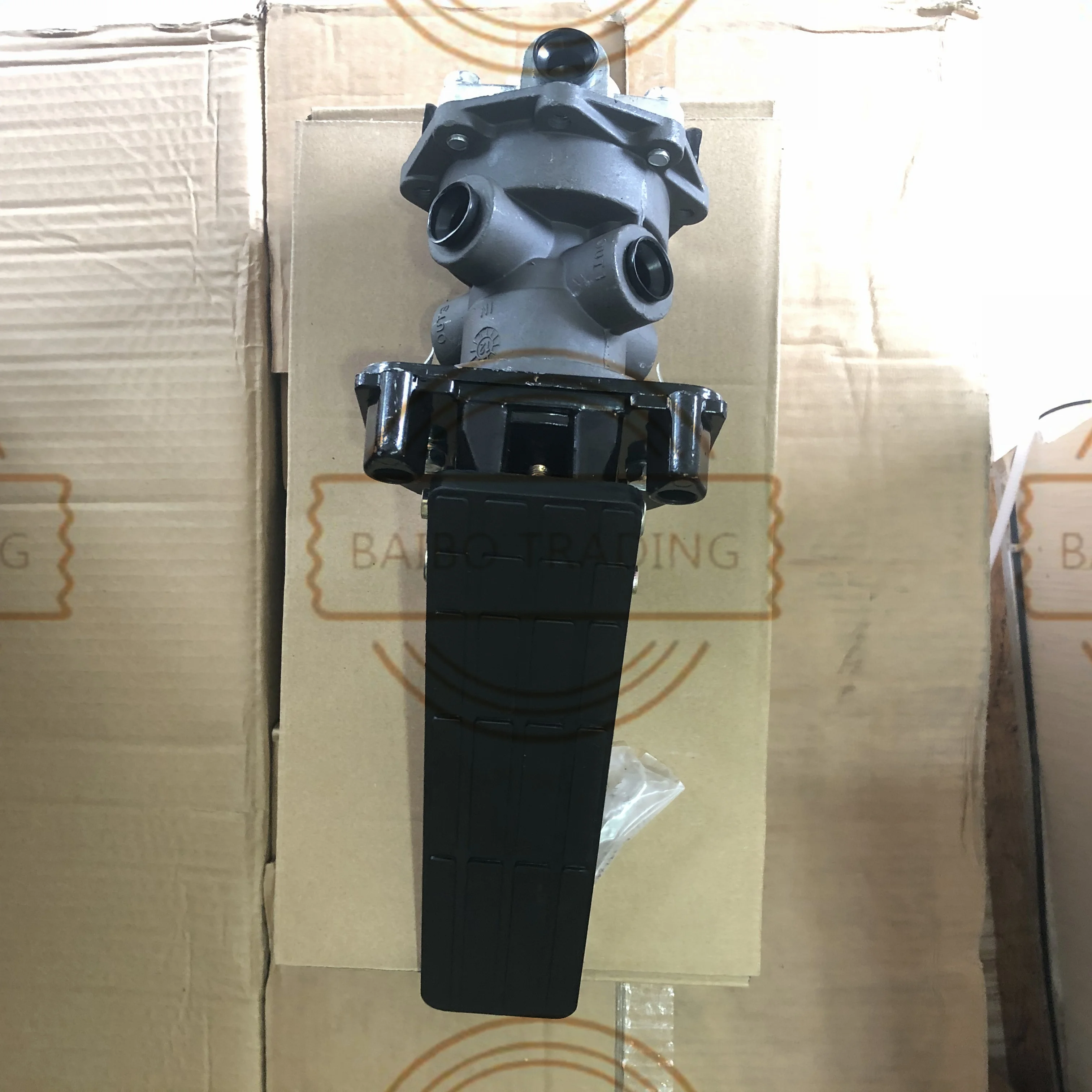 FOOT BRAKE VALVE Brake Master Cylinder 241-02903 47160-2452 47160-2041 47150-2301 For HINO BUS AK1J J08C Diesel Engine Parts