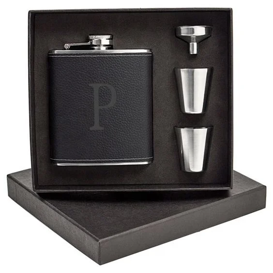 China Suppliers Leather Wrapped Custom Design SS Hip Flask Gift Set  With Cup And Free Funnel