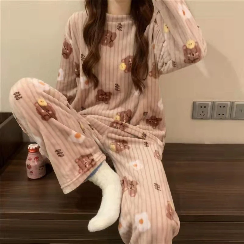 factory wholesale winter flannel printed cute pijamas for women new design pajamas set warm nightgown