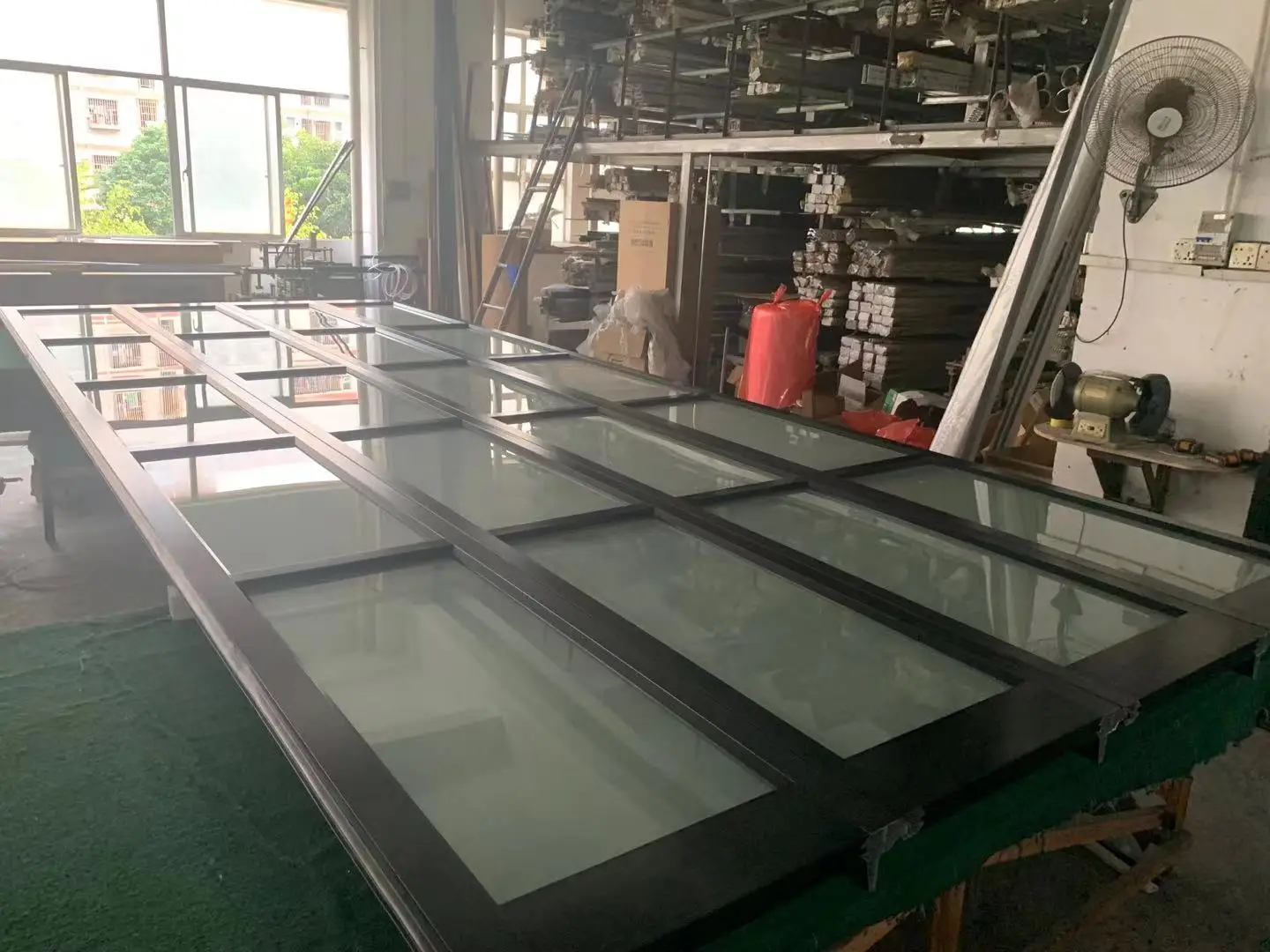 Auto Frosted Folding Glass Garage Door/aluminium profile for sectional door