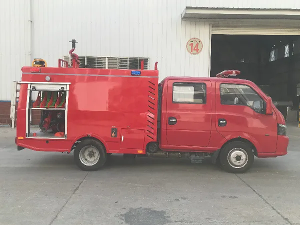 Dongfeng Foton Forland optional 2 cubic water fire engine fire fighting trucks