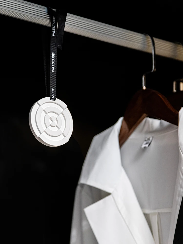 New arrival Wholesale  wardrobe fragrance sachets Car Air Freshener Aroma Ceramic Scented Cay Scented Plaster